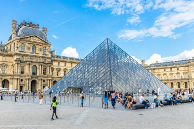 Santuarios Marianos (Paris / Lisboa) 2025 -2026