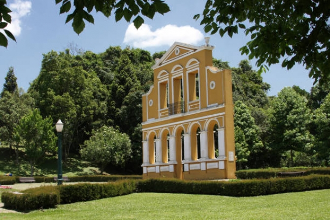 Curitiba, Isla de Miel y Camboriu 2025