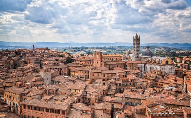Tour de la Umbria y La Toscana Medieval desde Roma  2025