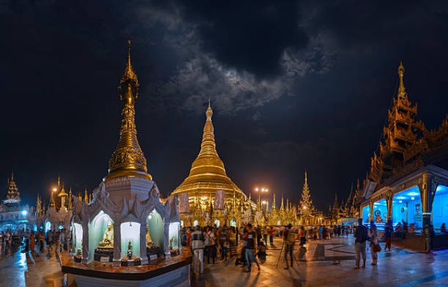 Myanmar Esencial 2025 -2026