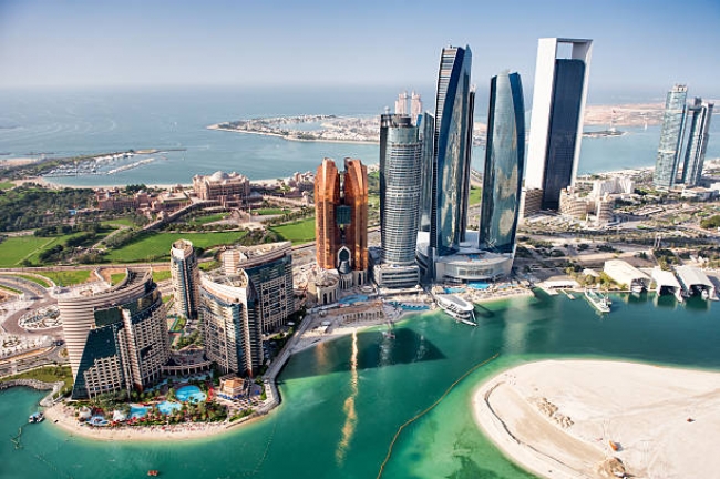 GRAN CLASE: Dubai y Los Emiratos 2025 -2026